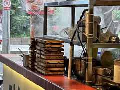 -有红鸡毛店·砂锅菜(抚琴夜市店)