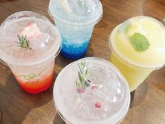 -Chom Cafe and Restaurant