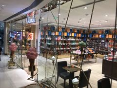 -VENCHI 闻绮(北京国贸商城店)