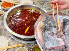 梭边鱼-肖肖酸萝卜鱼火锅(总店)