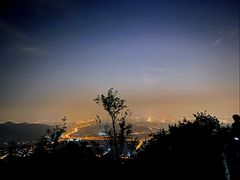 -鬼笑石后山停车场