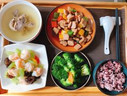 -海豚湾高端月子会所(黄浦店)