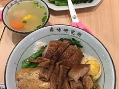 -狮头牌卤味研究所·卤味饭(花城汇南区店)