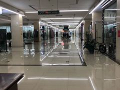 -大营西亚皮草新城