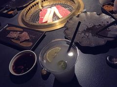 -铭牛烧肉·和牛海鲜自助(高新月牙湖店)