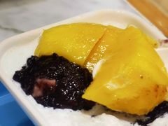 芒果白雪黑糯米甜甜-满记甜品(湖滨店)