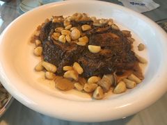 红烧碟鱼头-食客堂麻婆豆腐专门店