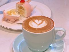 -Fridi Patisserie Cafe