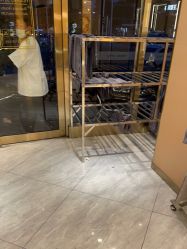 -一東造型烫发染发