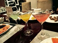 -荣誉国际酒店-云顶旋转餐厅