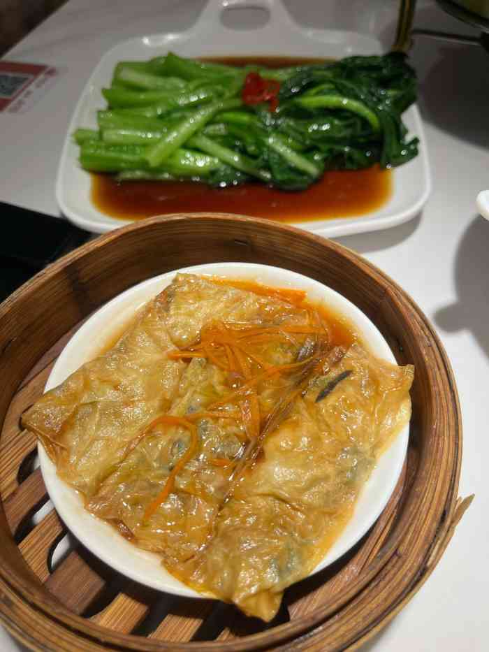 荔枝角餐厅(八佰伴中心店)-"一家评分不高的粤菜店,因为不用排队就