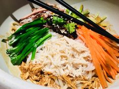 -云海肴·汽锅鸡·云南菜(天山百盛优客店)