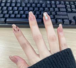 -CM.Nail美甲美睫