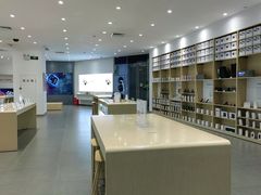 -华为授权体验店(中山公园来福士)