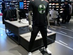 -NIKE品牌体验店(金源新燕莎店)