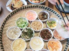 -包整·丝娃娃(一览甲秀楼风景店)