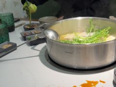 -喃喃椰·糟粕醋·椰子鸡火锅(七堡花园店)