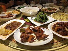 招牌烤乳鸽-石岐佬中山菜馆(张溪店)