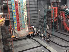 -极限PLAY运动娱乐新世界·团建派对潮玩休闲馆·室内蹦极高空游乐园