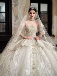 -Renee芮亦婚纱(原丽莎)