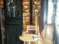 -猫的天空之城概念书店(杭州南宋御街店)