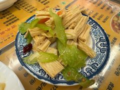 -东方宫·中国兰州牛肉拉面清真(三里屯店)