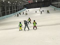 -乔波室内滑雪场