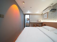 -闲隅江景艺术酒店(解放碑洪崖洞总店)