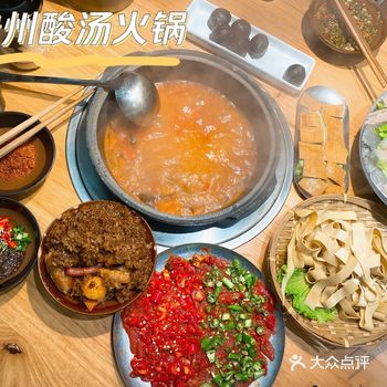 之前在某平台抢到了一张9.9抵100的券