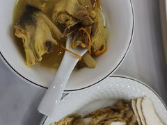 -南渝食府.墨脱石锅松茸鸡