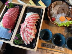 -湊湊火锅·茶憩(南京东路悦荟店)