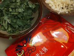 -黄潇洒老火锅(九眼桥宏济巷店)