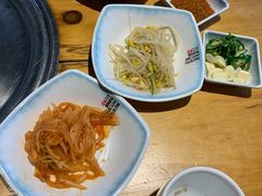 -唯成•韩国炭火烤肉 유성고기