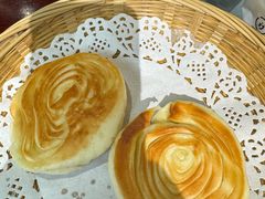 摩登粑粑-蔼若春.传承三十年云南菜(金碧公园店)