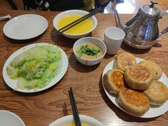 -清真吴记门钉肉饼·喜多利