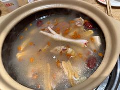 -邹开喜·炭炉鸡煲·海鲜火锅(虹口足球场店)