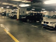 -中山公园-龙之梦停车场