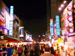 -六合夜市