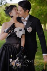 -现代经典婚纱摄影