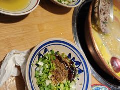 -洱火云南酸菜牛肉火锅(石景山当代商城店)