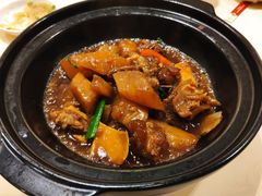 西关风情牛腩煲-广东胜利宾馆西关粤中餐厅