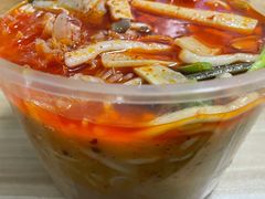 -吕阿婆骨汤麻辣烫(云岗店)