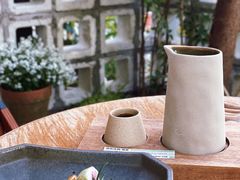 -彳亍咖啡·这里(水湾路店)
