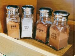 -星巴克(广州南站A18检票口楼上)