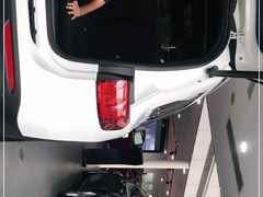 -上海德星奔驰(江杨南路店)