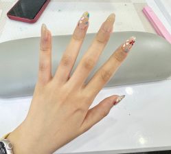 -美肌宜天南星美甲美睫店