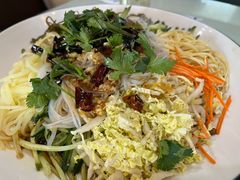 -老码头黑皮肘子锅包肉熏酱水饺(文政街店)