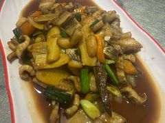 -谊荣海鲜大牌档(石湖店)