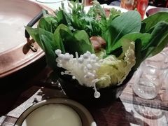 -虾弄弄海派小龙虾·牛羊蝎子火锅