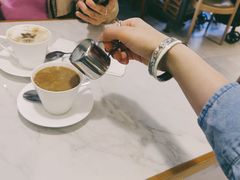 -La-Serene Café